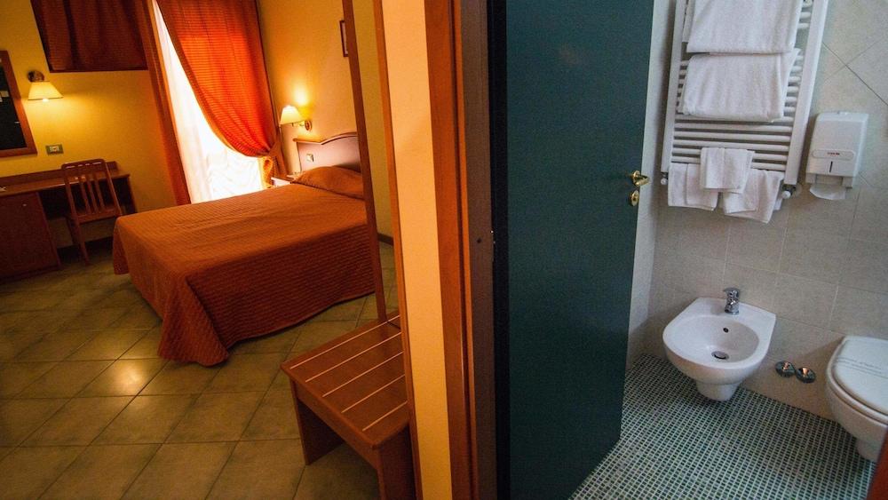 Hotel Degli Amici อาร์เทนา ภายนอก รูปภาพ