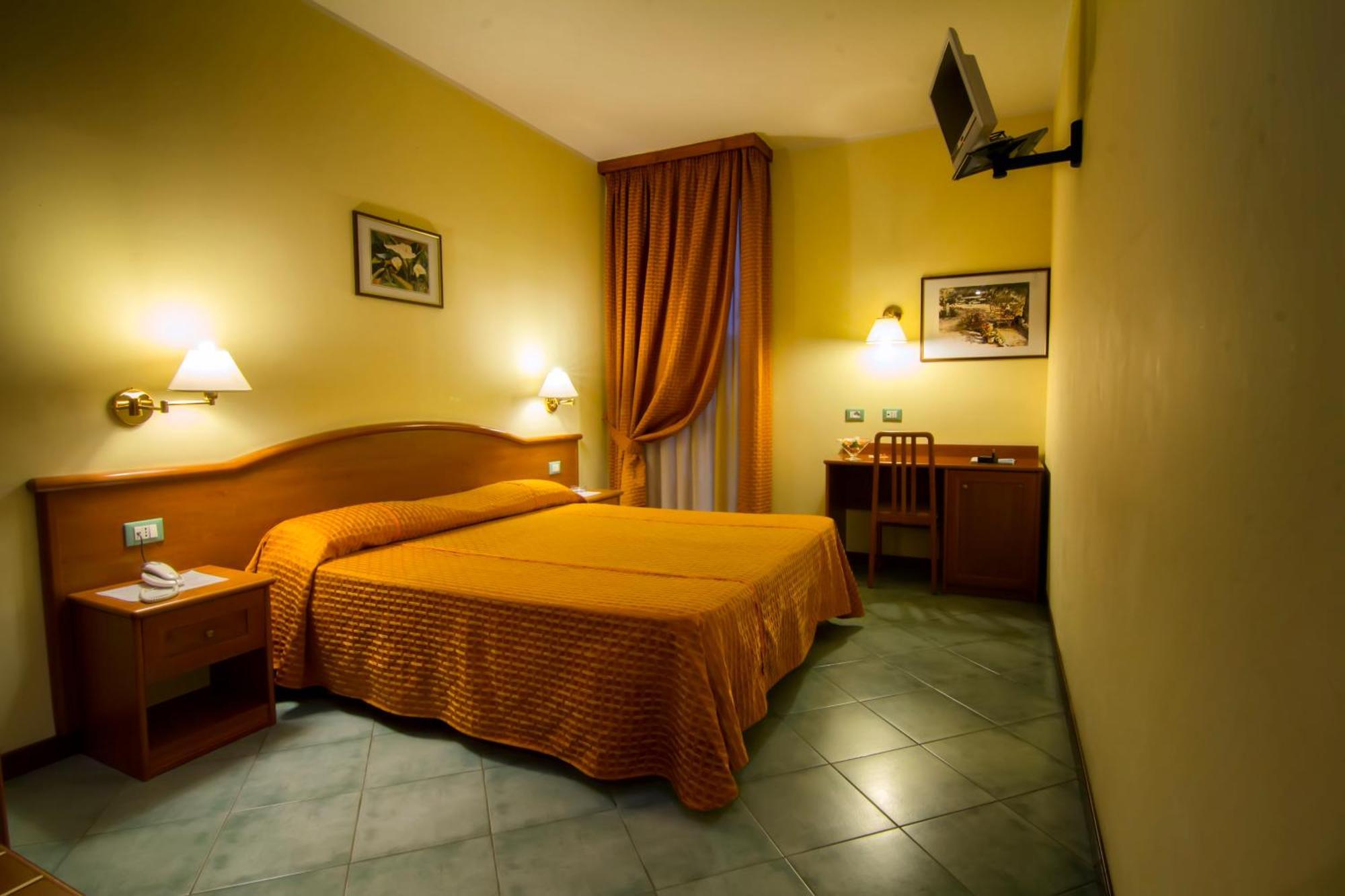 Hotel Degli Amici อาร์เทนา ภายนอก รูปภาพ