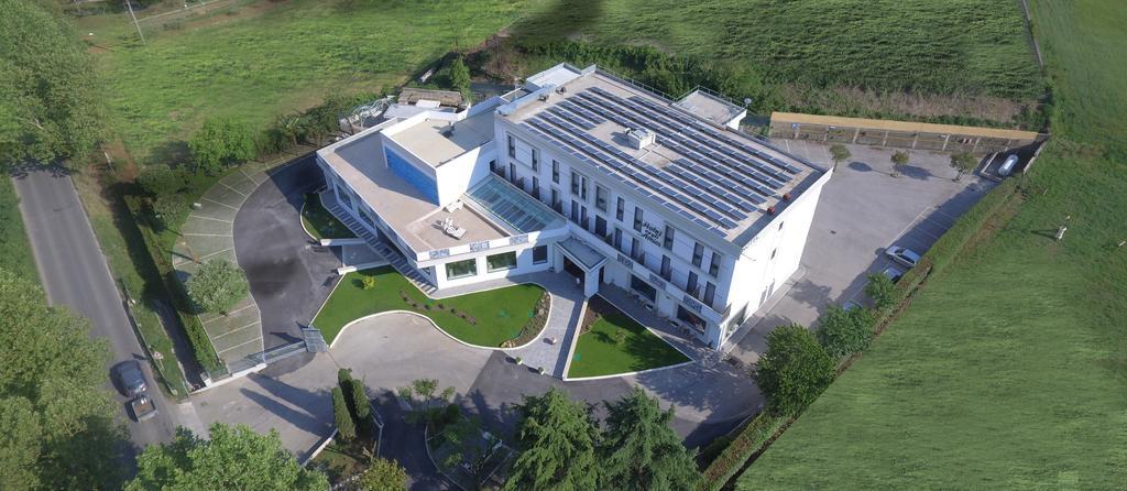 Hotel Degli Amici อาร์เทนา ภายนอก รูปภาพ