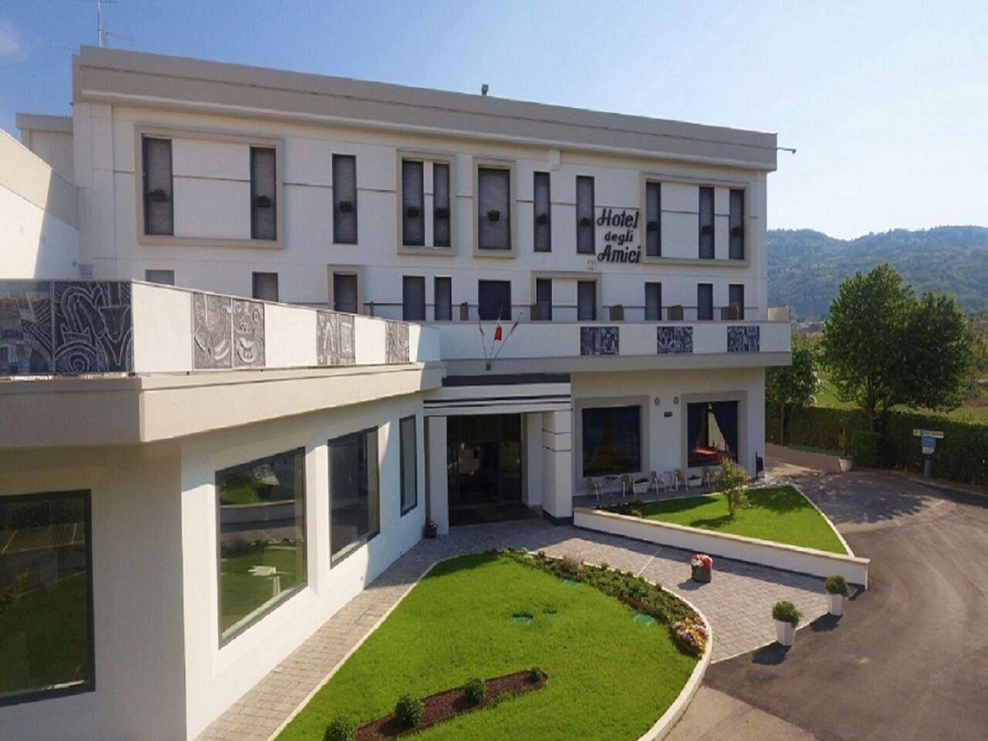 Hotel Degli Amici อาร์เทนา ภายนอก รูปภาพ